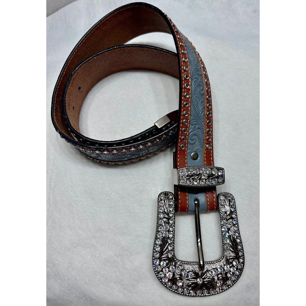 3-D Belt Womens Blue Tooled Leather Rhinestone Western Cowgirl Belt Size 32 647